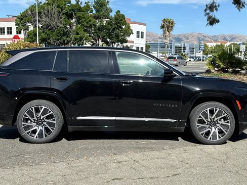 New 2025 Jeep Wagoneer S Limited AWD/4WD image 2