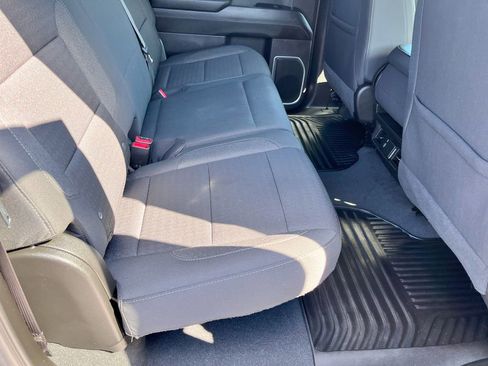 Used 2022 Chevrolet Silverado 1500 LT image 18