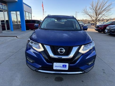 Used 2020 Nissan Rogue SL w/ Premium Package image 2