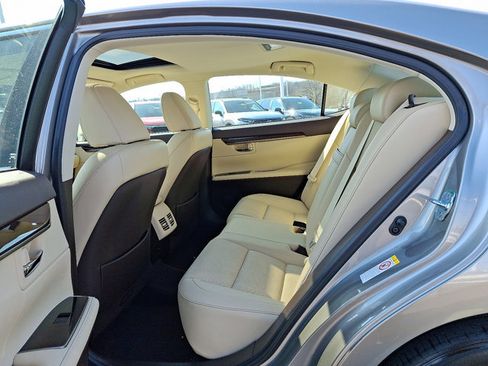 Used 2017 Lexus ES 350 ES 350 w/ Navigation System Package image 10