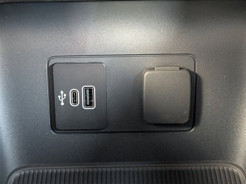 New 2026 Ford Explorer Active w/ Active Comfort Package image 21