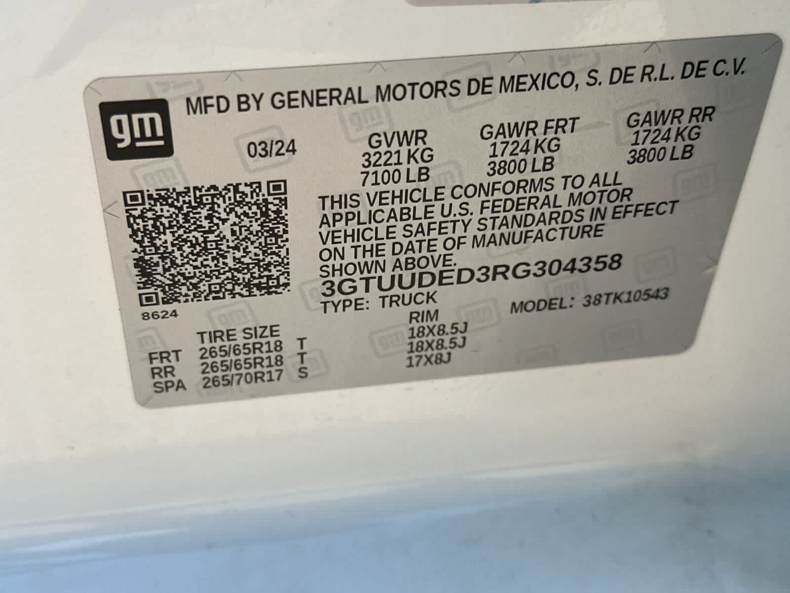 Used 2024 GMC Sierra 1500 SLT AWD/4WD image 31