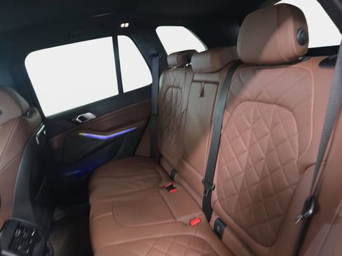 Certified 2024 BMW X5 xDrive40i w/ Premium Package image 12