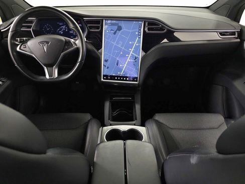 Used 2018 Tesla Model X 75D image 12