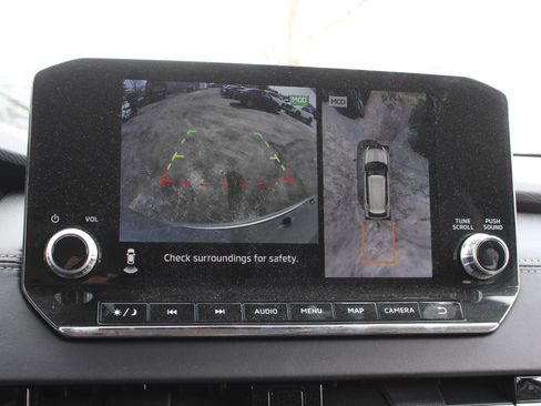 Used 2024 Mitsubishi Outlander SEL image 13