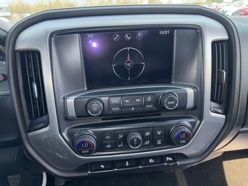 Used 2014 GMC Sierra 1500 SLE w/ SLE Value Package image 19