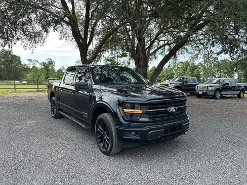 Used 2025 Ford F150 XLT w/ Equipment Group 303A High AWD/4WD image 8
