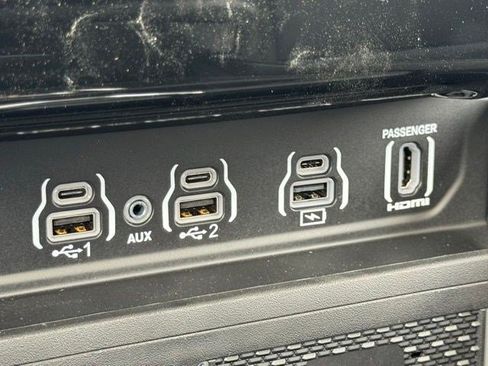 New 2026 RAM 1500 Laramie AWD/4WD image 24