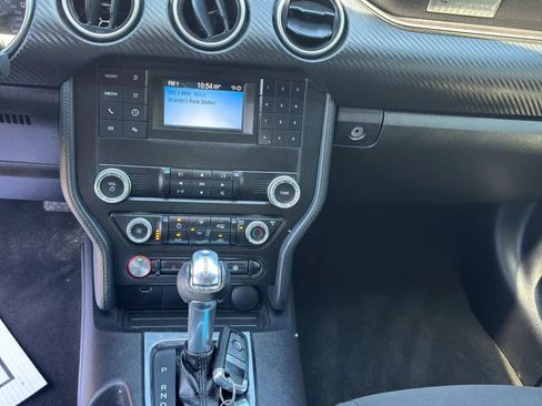 Used 2019 Ford Mustang Coupe RWD image 15