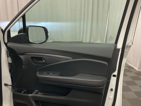 Used 2024 Honda Passport EX-L image 26