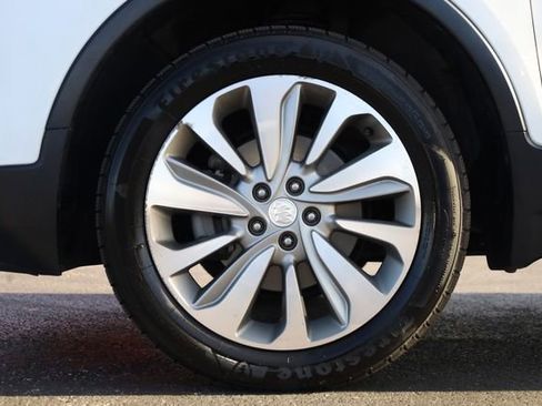 Used 2018 Buick Encore Preferred image 9