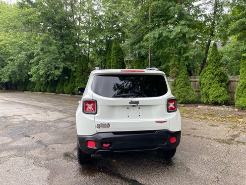 Used 2015 Jeep Renegade Trailhawk w/ Safety & Security Group I AWD/4WD image 4