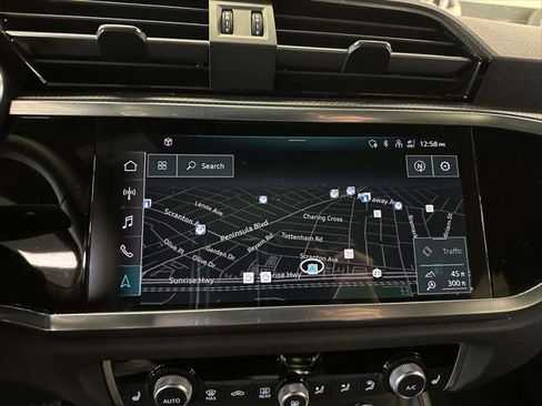 Used 2022 Audi Q3 2.0T Premium Plus w/ Premium Plus Package image 26