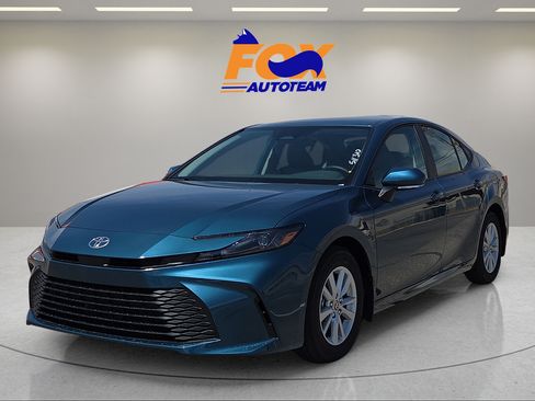 New 2026 Toyota Camry LE FWD image 1