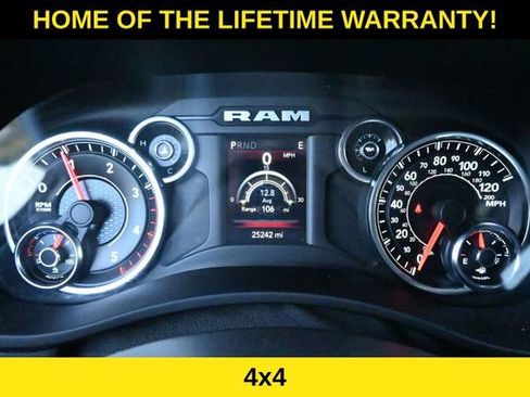 Used 2022 RAM 2500 Big Horn AWD/4WD image 8