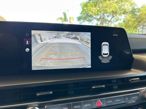 Used 2025 Kia Telluride S image 9