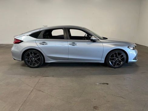 Used 2023 Honda Civic Sport Touring image 2