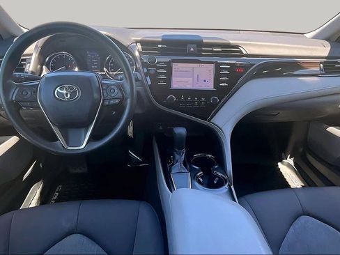 Used 2019 Toyota Camry LE FWD image 15