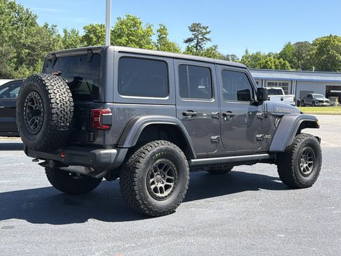 Used 2022 Jeep Wrangler Unlimited Rubicon w/ Xtreme Recon 35" Tire Package AWD/4WD image 17