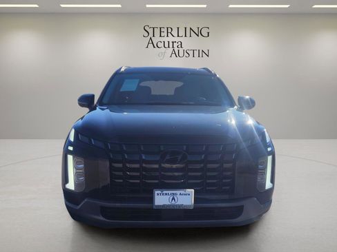 Used 2023 Hyundai Palisade Limited w/ Cargo Package image 2