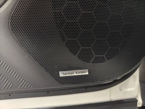 Certified 2025 Subaru Forester Touring w/ Protection Package image 10