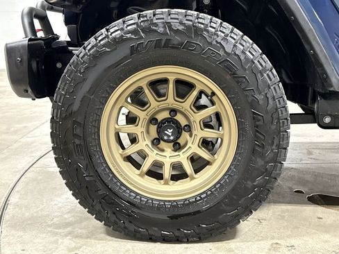 Used 2025 Jeep Gladiator Rubicon image 27