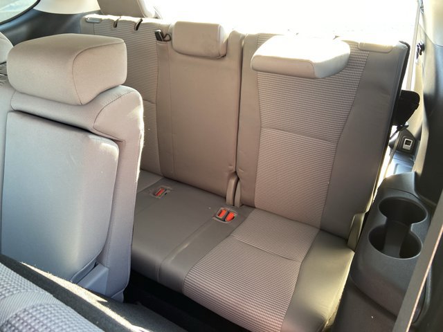 Used 2021 Toyota Highlander LE FWD image 54