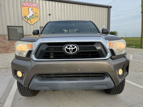 Used 2013 Toyota Tacoma PreRunner w/ SR5 Pkg RWD image 2