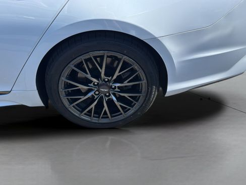 Used 2018 Genesis G80 3.3T Sport RWD image 38