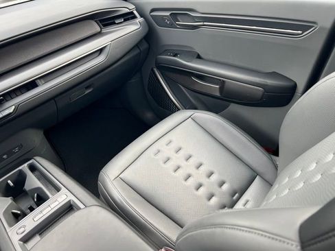 Certified 2024 Kia EV9 Wind image 11