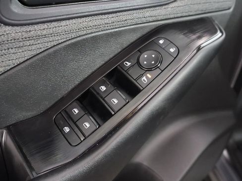 Used 2023 Nissan Rogue S AWD/4WD image 34