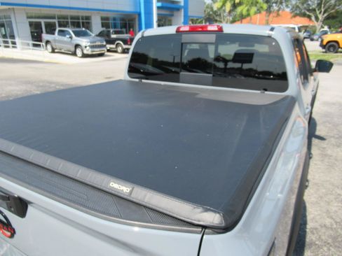 Used 2023 Nissan Frontier PRO-4X w/ Pro Convenience Package AWD/4WD image 10