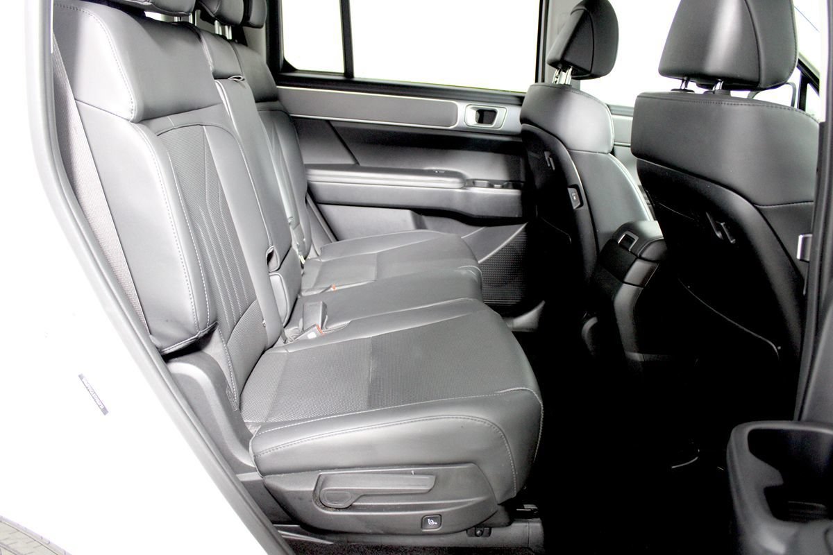 Used 2026 Hyundai Santa Fe SEL FWD image 28