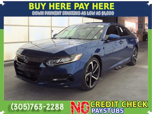 Used 2018 Honda Accord Sport image 2
