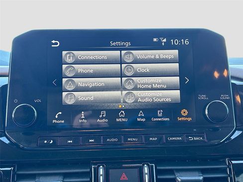 Used 2022 Nissan Pathfinder Platinum w/ Cargo Package image 16