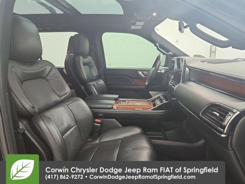 Used 2018 Lincoln Navigator Reserve w/ Technology Package image 35