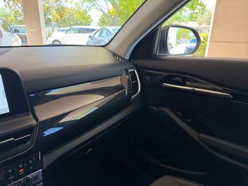 Used 2025 Kia Seltos S FWD image 31