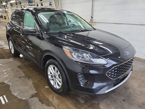 Used 2022 Ford Escape SE AWD/4WD image 3