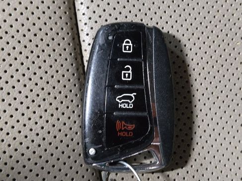 Used 2018 Hyundai Santa Fe Sport w/ 2.4L Tech Package 04 image 32