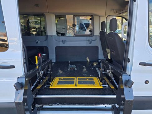 Used 2017 Ford Transit 350 XLT RWD image 13