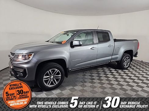 Used 2022 Chevrolet Colorado W/T w/ Custom Special Edition image 5