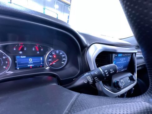 Used 2023 GMC Acadia SLE w/ Driver Convenience Package image 19