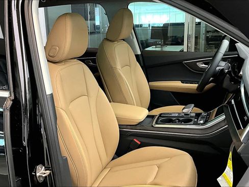 Used 2025 Audi Q7 Premium Plus image 9