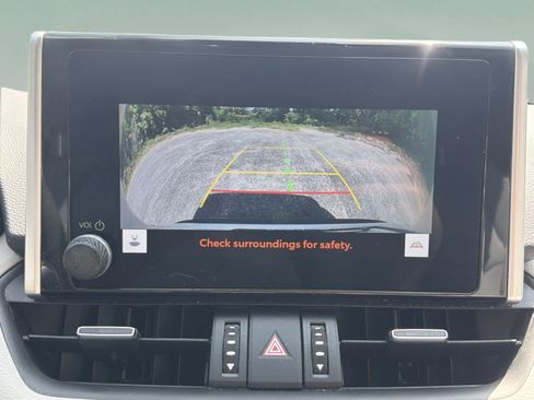 Used 2024 Toyota RAV4 XLE Premium w/ Weather Package AWD/4WD image 15