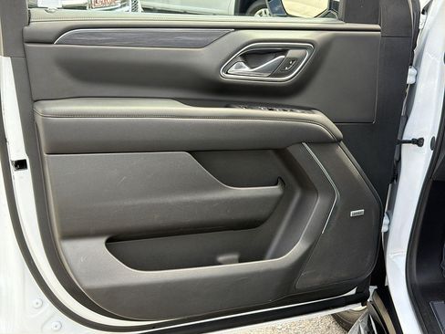 Used 2024 GMC Yukon SLT RWD image 21