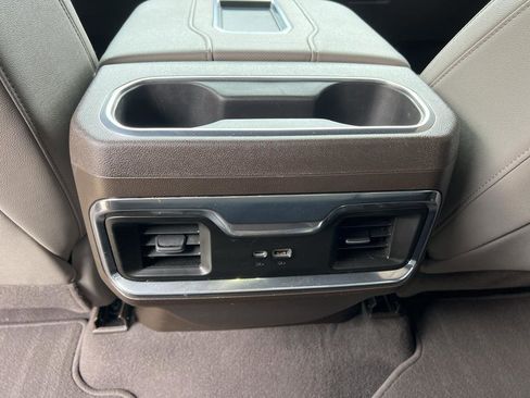 Used 2022 GMC Sierra 1500 SLT w/ SLT Convenience Package image 18