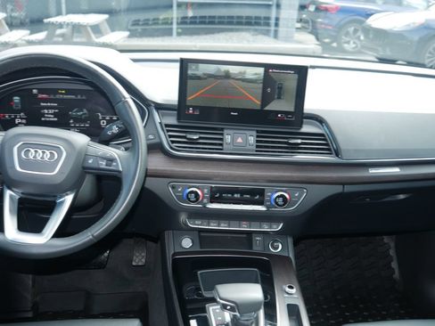 Certified 2023 Audi Q5 2.0T Premium Plus w/ Premium Plus Package AWD/4WD image 32