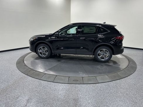 New 2026 Ford Escape ST-Line Select w/ Tech Pack #2 AWD/4WD image 9