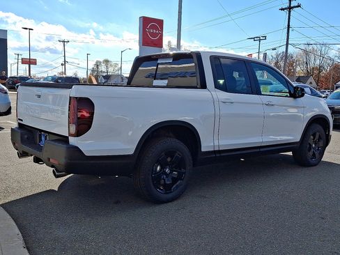 New 2026 Honda Ridgeline Black Edition image 3