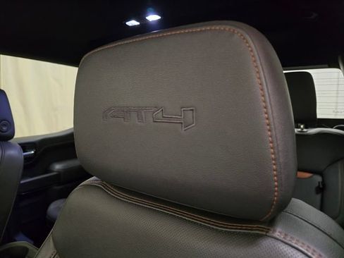 Used 2021 GMC Sierra 1500 AT4 w/ AT4 Preferred Package AWD/4WD image 16